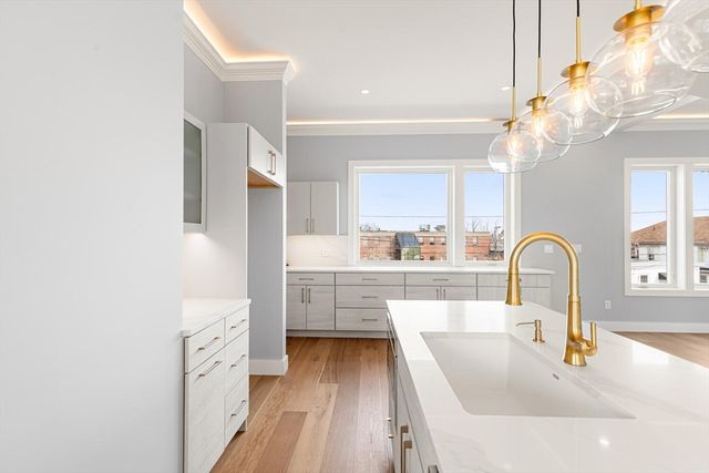 308 Newton Street 1A, Waltham, MA 02453