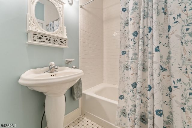 19 Bonnell Street, Flemington Boro, NJ 08822