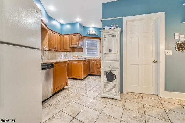 19 Bonnell Street, Flemington Boro, NJ 08822