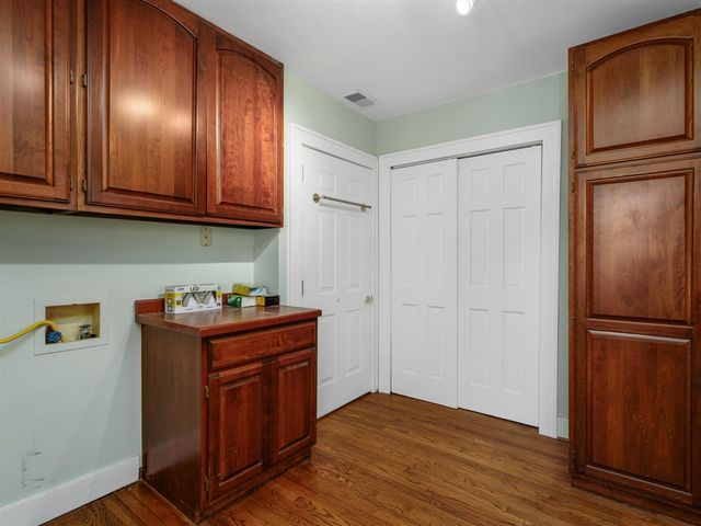 1150 N Livernois Road, Rochester Hills, MI 48306