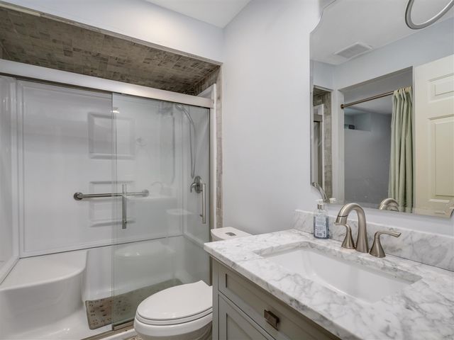 1150 N Livernois Road, Rochester Hills, MI 48306