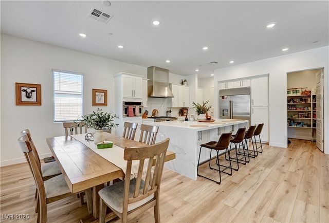 199 Bellevue Grove Avenue, Henderson, NV 89015