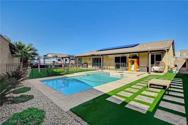 199 Bellevue Grove Avenue, Henderson, NV 89015