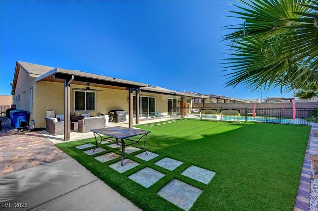 199 Bellevue Grove Avenue, Henderson, NV 89015