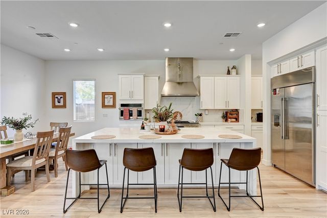 199 Bellevue Grove Avenue, Henderson, NV 89015