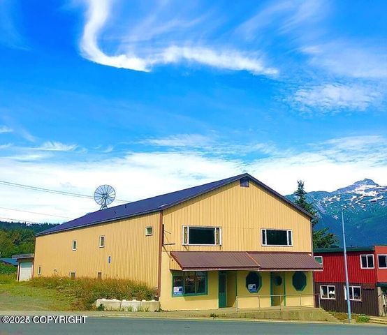 16 Main Street, Haines, AK 99827