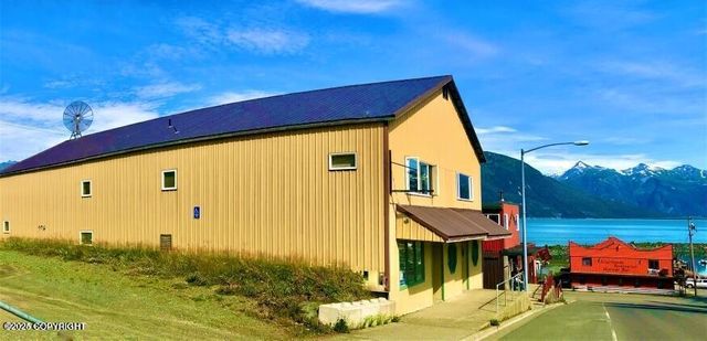 16 Main Street, Haines, AK 99827
