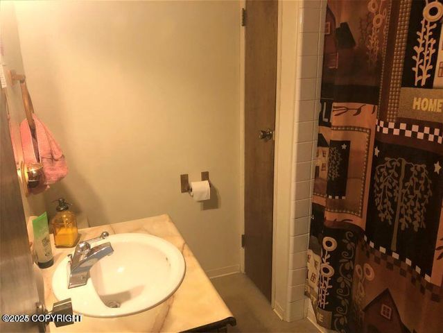 16 Main Street, Haines, AK 99827