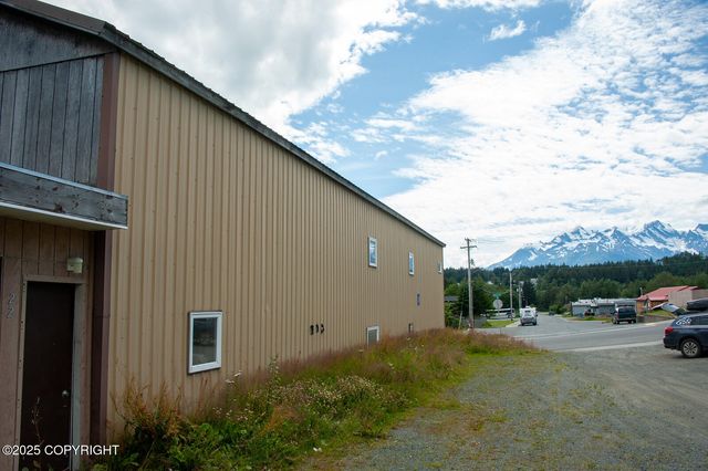 16 Main Street, Haines, AK 99827