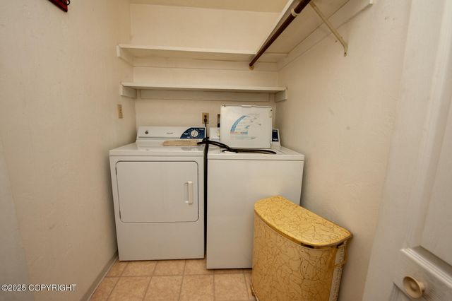 16 Main Street, Haines, AK 99827