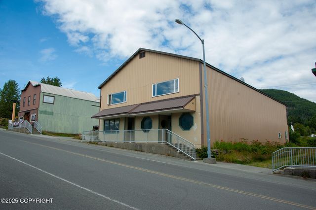 16 Main Street, Haines, AK 99827