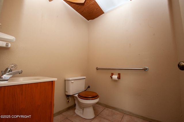 16 Main Street, Haines, AK 99827