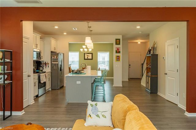 1777 Granby Heights Drive, Winston-salem, NC 27103