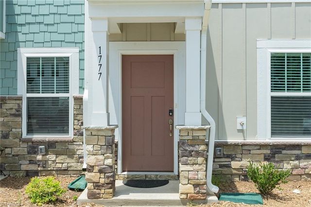 1777 Granby Heights Drive, Winston-salem, NC 27103
