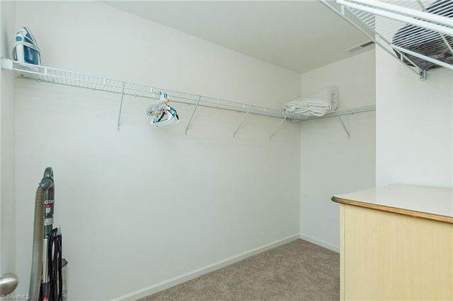 1777 Granby Heights Drive, Winston-salem, NC 27103