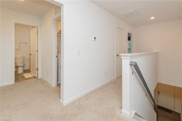 1777 Granby Heights Drive, Winston-salem, NC 27103