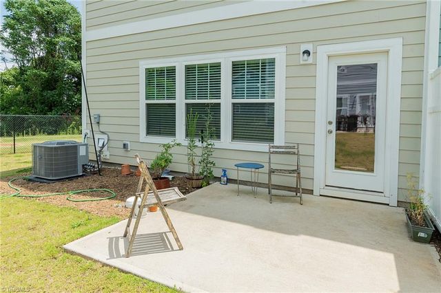 1777 Granby Heights Drive, Winston-salem, NC 27103