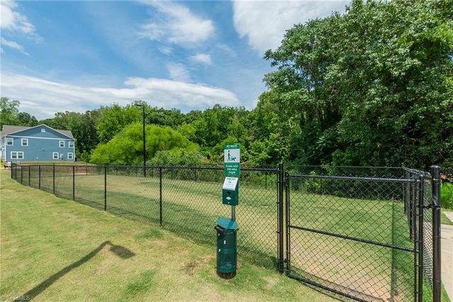 1777 Granby Heights Drive, Winston-salem, NC 27103