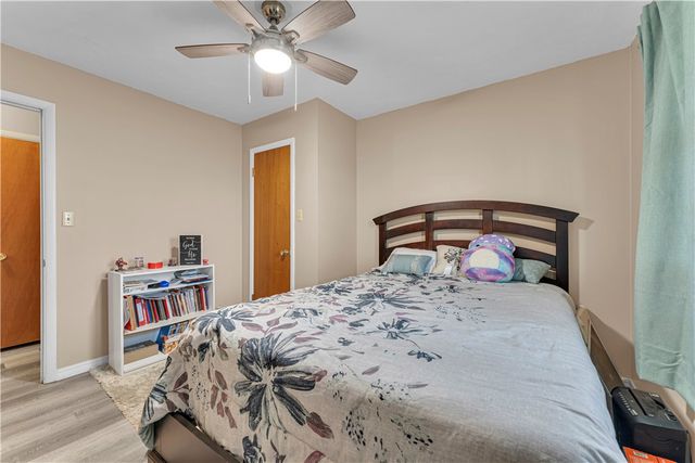 215 Oakcrest Road, Siloam Springs, AR 72761