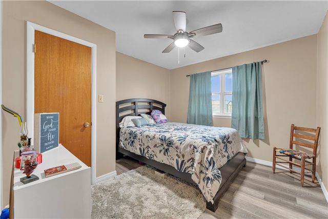 215 Oakcrest Road, Siloam Springs, AR 72761