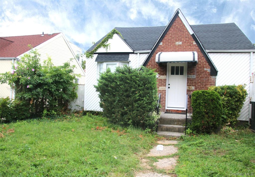119-38 238th Street, Cambria Heights, NY 11411 — exterior