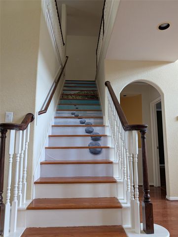 6018 Briar Hill Court, Sugar Land, TX 77479