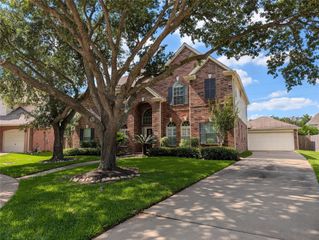 6018 Briar Hill Court, Sugar Land, TX 77479