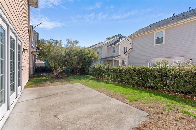 22 Bluehaw Ct, Bluffton, SC 29910