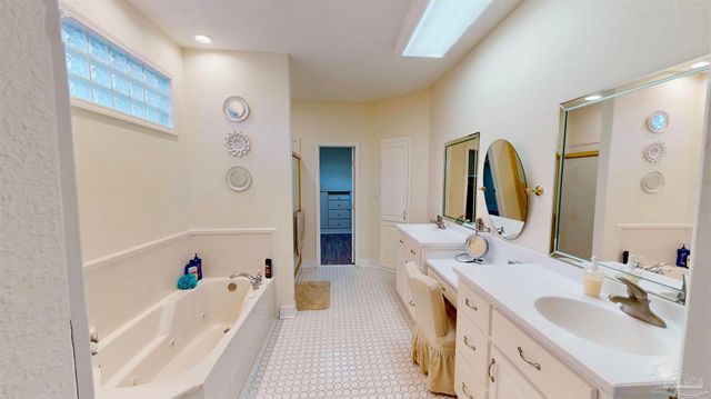 4356 Judges Bayou, Milton, FL 32583