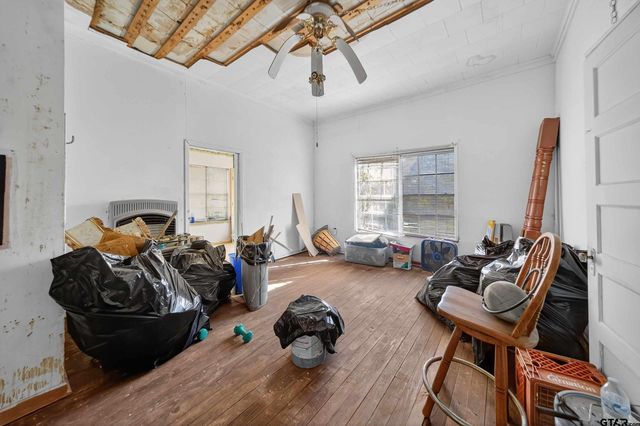 501 E Duval St, Troup, TX 75789