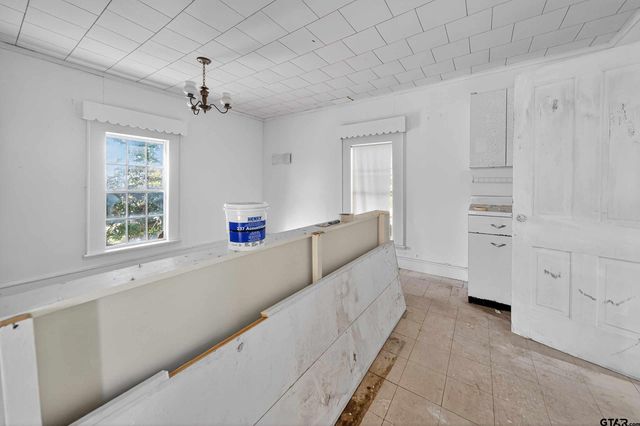 501 E Duval St, Troup, TX 75789