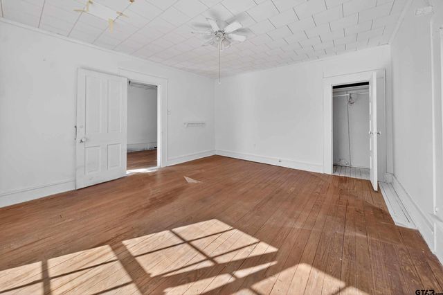 501 E Duval St, Troup, TX 75789