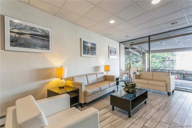 1116 Warburton Avenue 2A, Yonkers, NY 10701