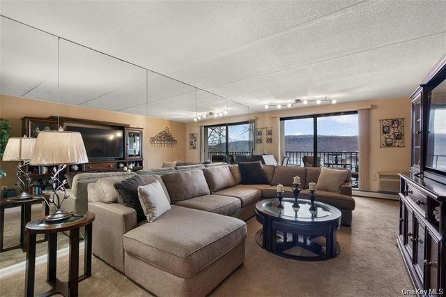 1116 Warburton Avenue 2A, Yonkers, NY 10701