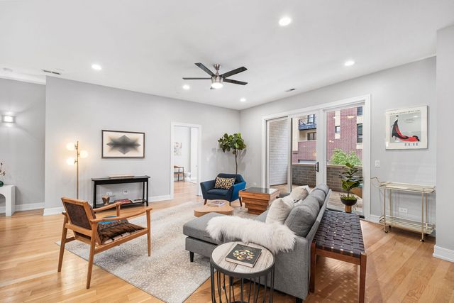 650 N Morgan Street 202, Chicago, IL 60642