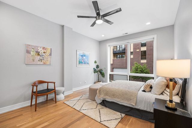 650 N Morgan Street 202, Chicago, IL 60642