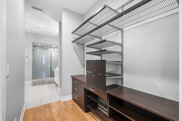650 N Morgan Street 202, Chicago, IL 60642