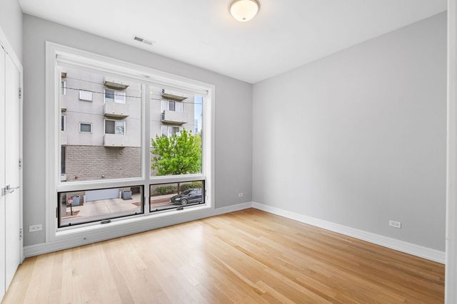 650 N Morgan Street 202, Chicago, IL 60642