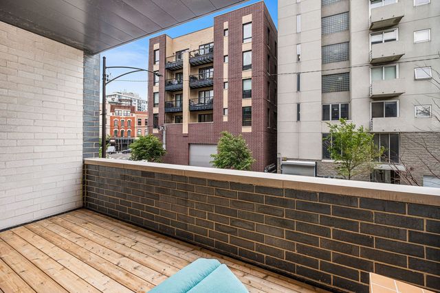 650 N Morgan Street 202, Chicago, IL 60642