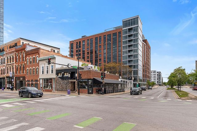 650 N Morgan Street 202, Chicago, IL 60642