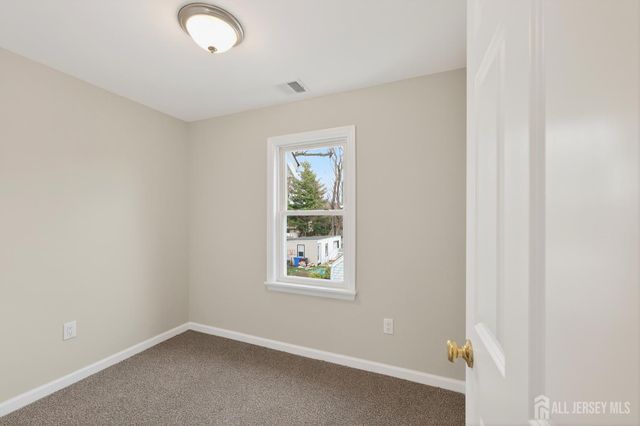 119 Vogel Place, Middlesex, NJ 08846