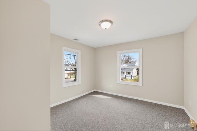 119 Vogel Place, Middlesex, NJ 08846