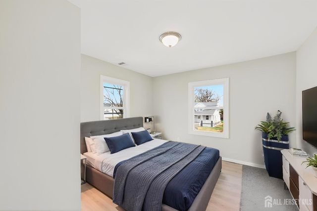 119 Vogel Place, Middlesex, NJ 08846