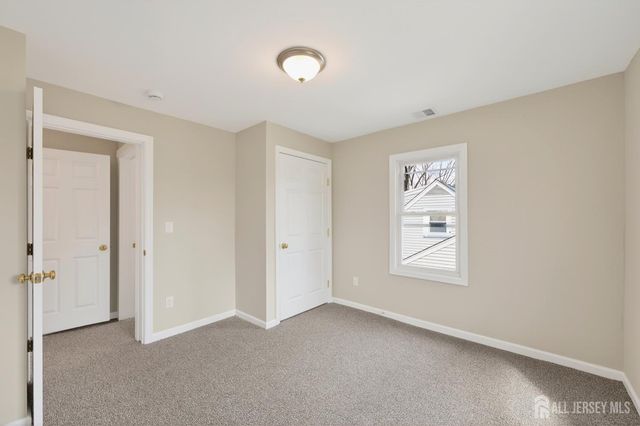 119 Vogel Place, Middlesex, NJ 08846