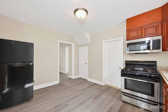 119 Vogel Place, Middlesex, NJ 08846