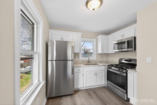 119 Vogel Place, Middlesex, NJ 08846