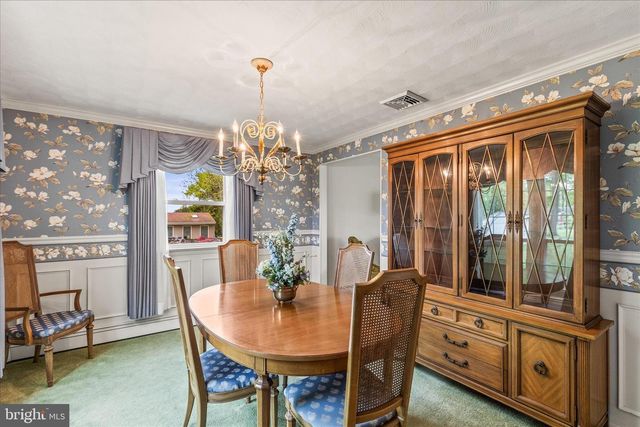 1884 EBONY DR, York, PA 17402