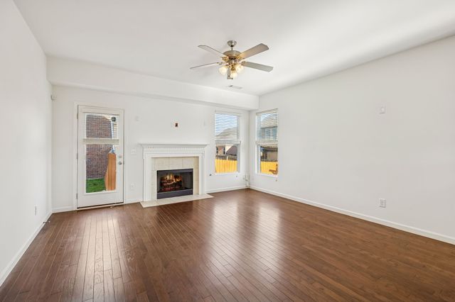 5502 Stonefield Dr, Smyrna, TN 37167