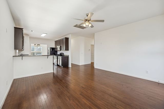 5502 Stonefield Dr, Smyrna, TN 37167