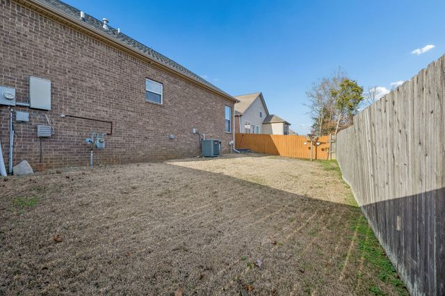 5502 Stonefield Dr, Smyrna, TN 37167